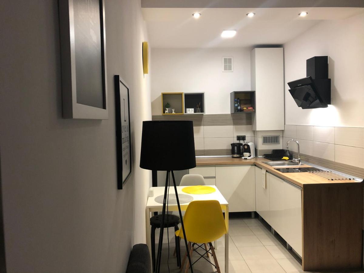 Apartament Szczesliwa 13 - Plac Ratuszowy Еленя-Гура Экстерьер фото